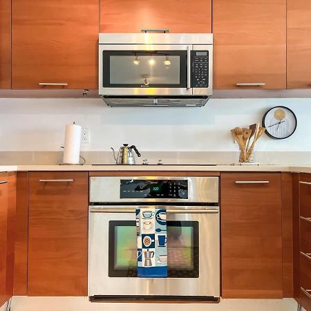 Palm Place Heart Of Miami With Parking Pool And Gym Bagian luar foto