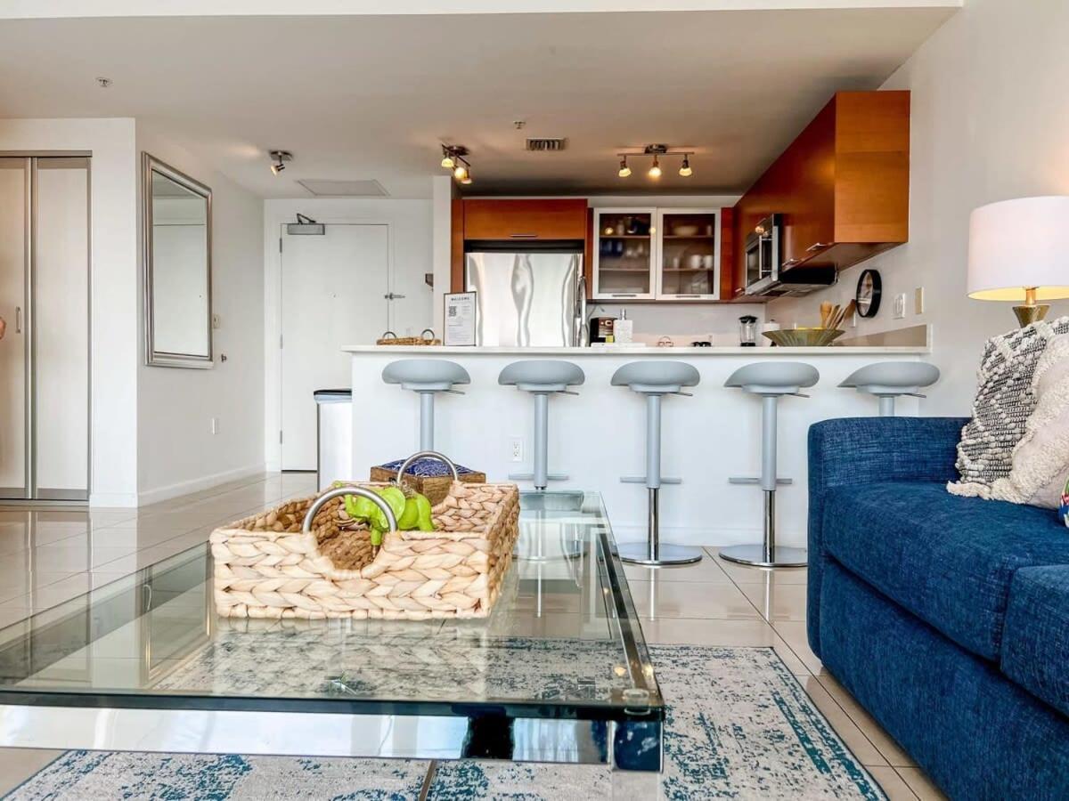 Palm Place Heart Of Miami With Parking Pool And Gym Bagian luar foto